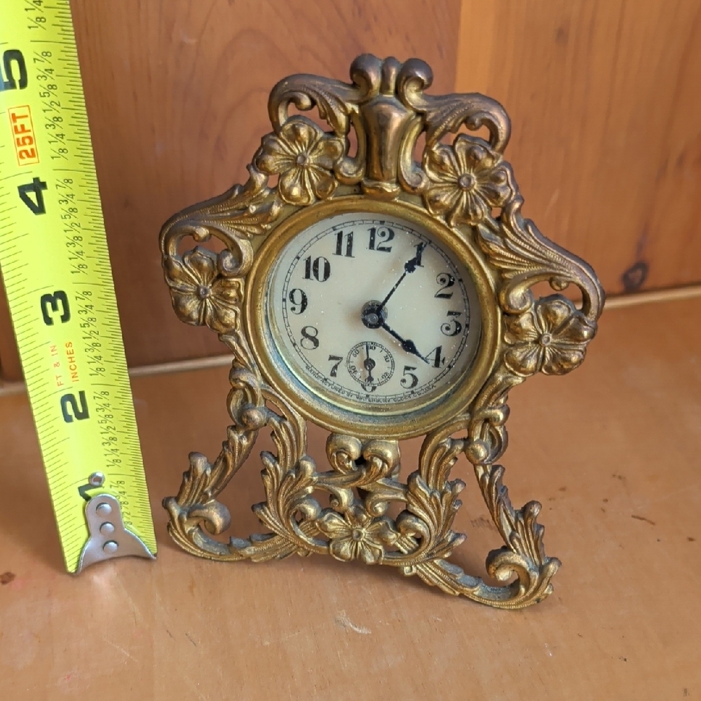 Vintage Gold Ornate Table Clock - Picture 2 of 5